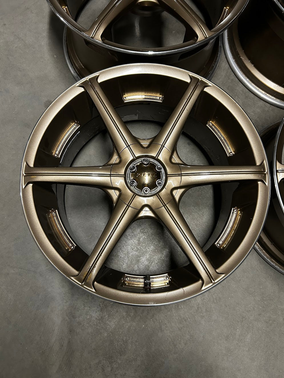 Bridgestone BIM ZEIT/SS