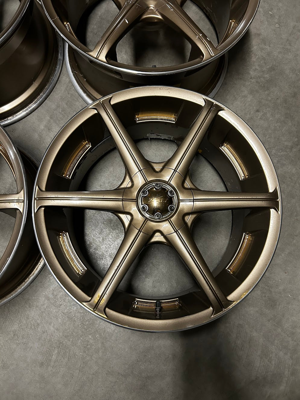 Bridgestone BIM ZEIT/SS